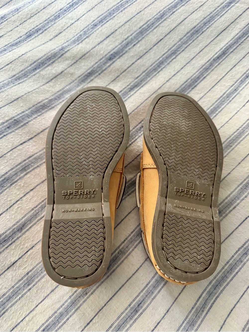 Sperry Authentic Original Boat Shoe - Kids' size T11 - Picture 3 of 4